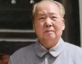 1975年，毛主席听说功德林里还有十几个顽固的国民党战犯时说：“关这么久了，再顽