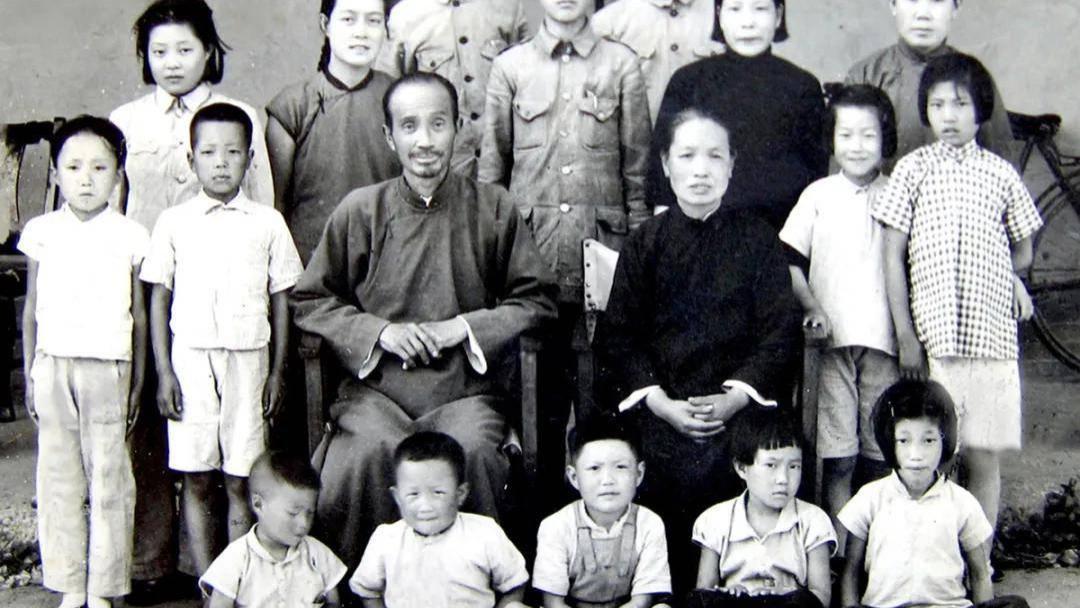 他被誉为“陕西慈善第一人”，却没有坟墓，甚至没一块正式的墓碑