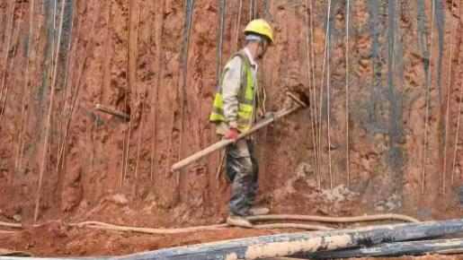 福建75亿水坝工程被曝偷工减料 媒体吁第三方介入彻查