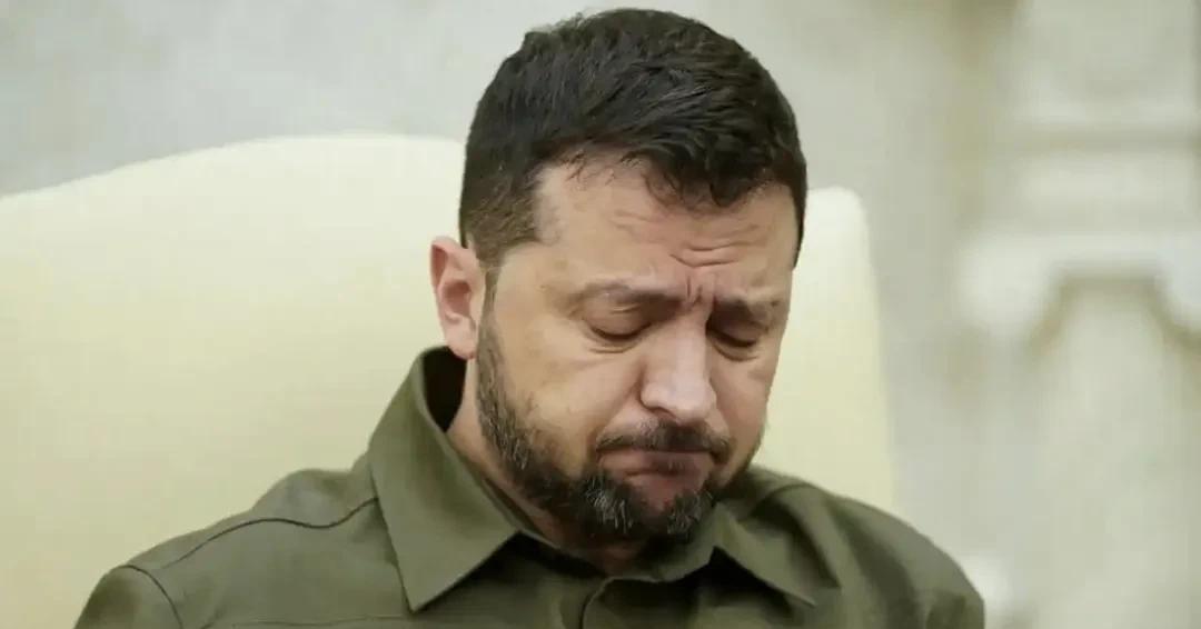 要妥协？难以承受其重压了，面临俄罗斯的大规模针对乌克兰的全境轰炸，泽连斯基心态近