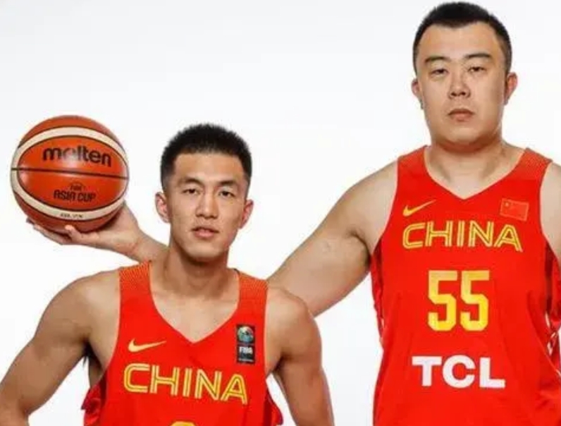 辽篮已经被杨鸣的啃老战术透支！过度依赖大韩、晓旭，迷信老将拒绝轮换，压制新人板凳