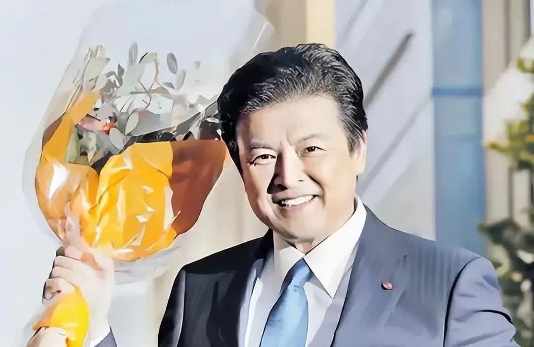老了就是老了！不整容不打针，73岁三浦友和选择优雅老去