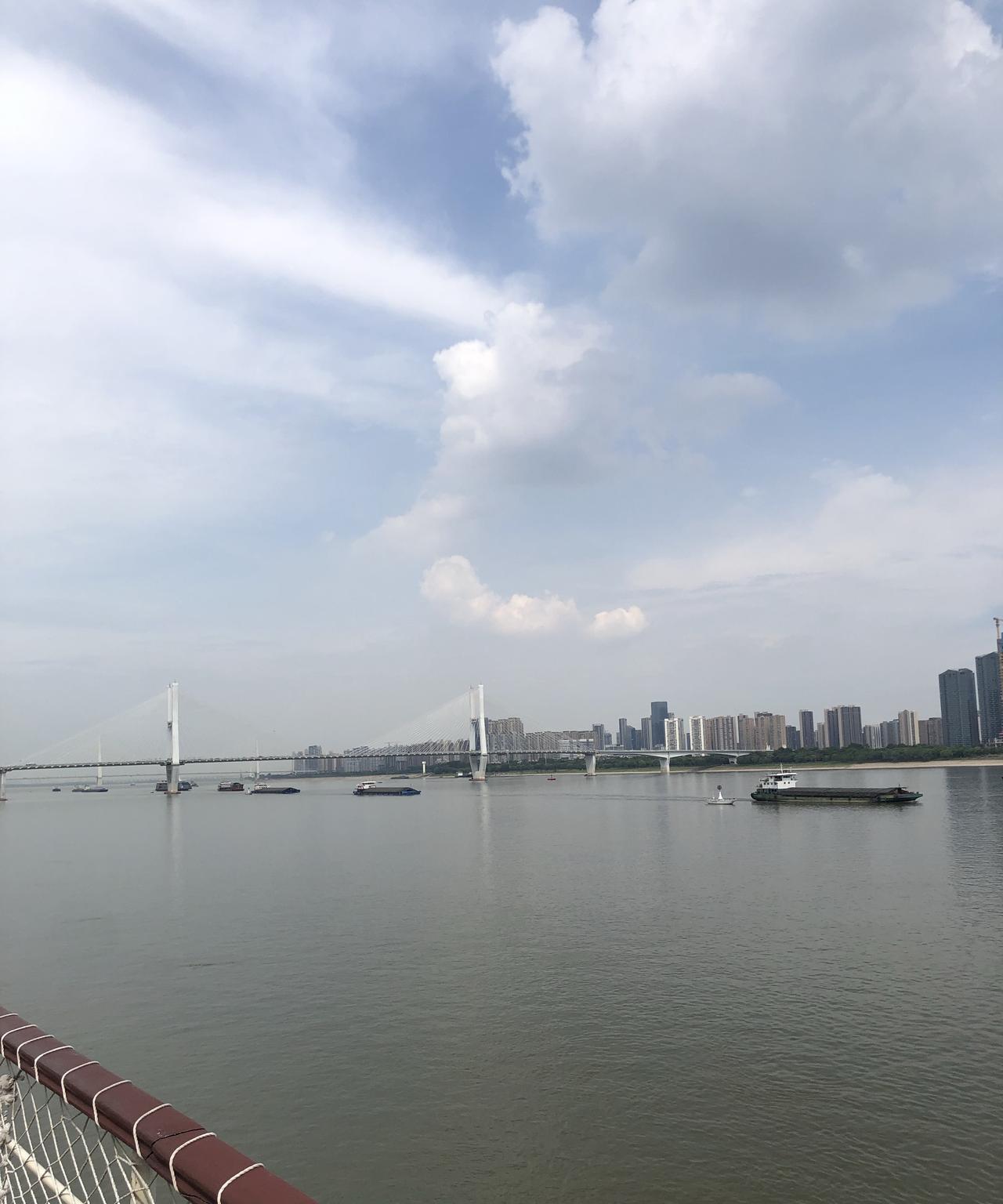 如果你的文章中有错别字，建议先不要修改，那该怎么办呢？有一个补救的方法。
比如，