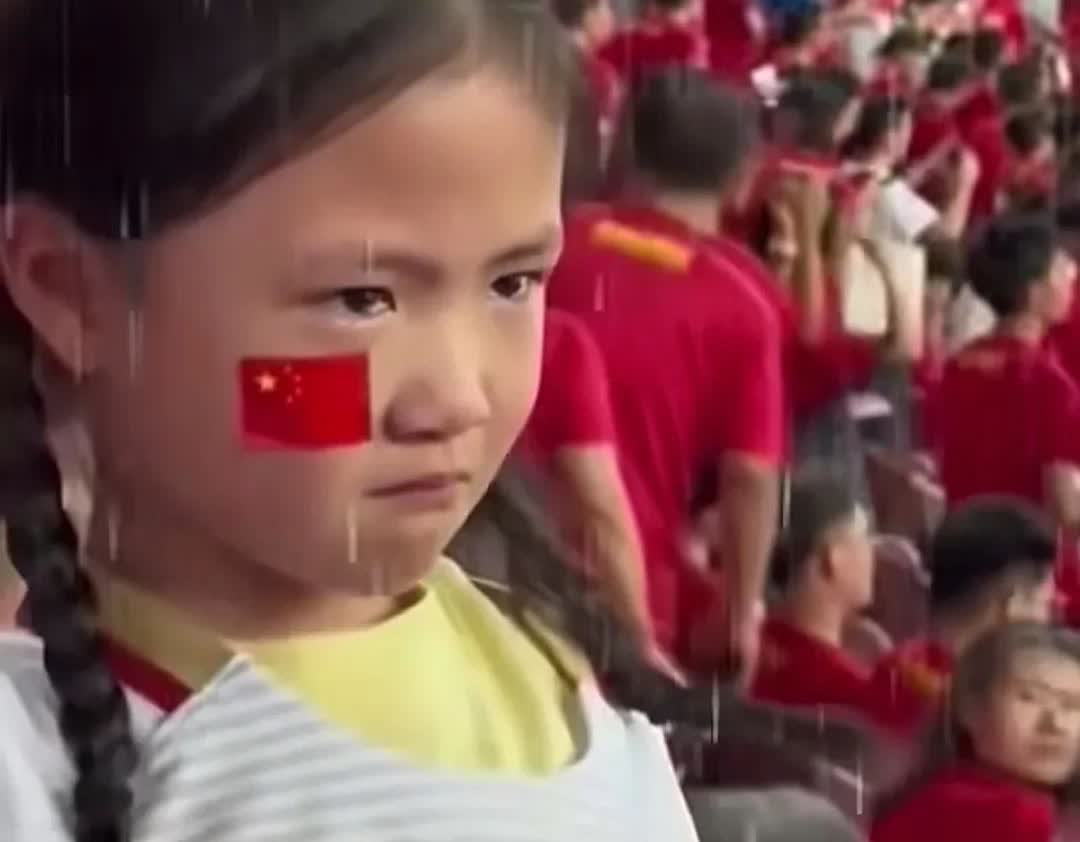 当中国男足被全世界抵制时，不知道中国足协如何应对[捂脸][捂脸][捂脸] 
当