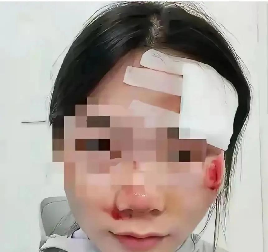 近日，在浏阳街头，一位父亲和开宝马师傅发生冲突的视频牵动着无数人的心，也引发了不