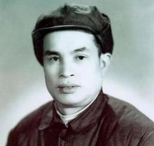 1936年，毛主席警卫员身患重病，医生竟然将他活着推进太平间，毛主席下令严查，原