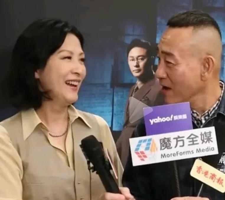 大家猜我看到了什么？竟然看到了童年偶像陈慧珊和林宝仪竟然再次同框了。
陈慧珊和林