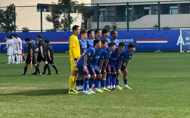 国安热身赛大胜申花，方昊转型后卫闪耀全场