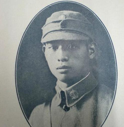 1939年，面对日军重兵包围，国军师长三次下令撤退，谁知国军营长史恩华却说：“师
