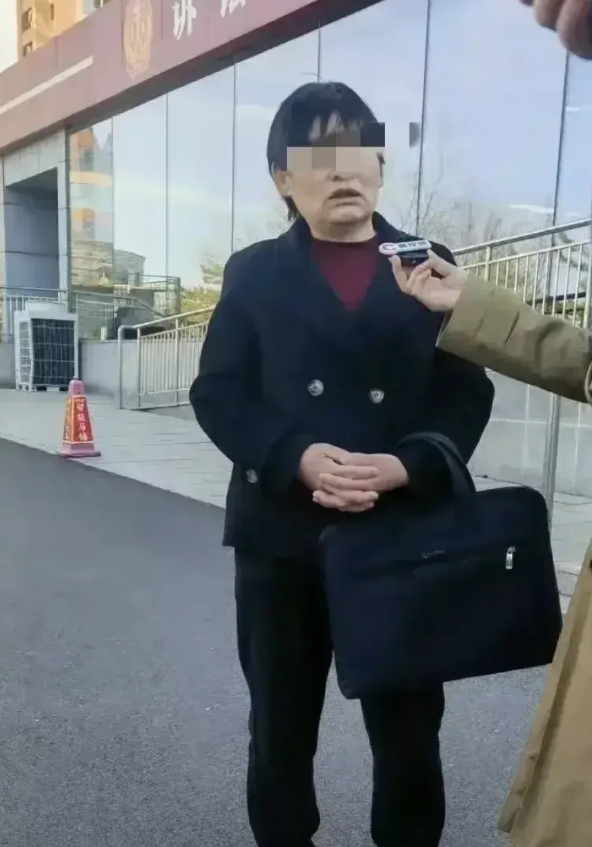 没想到男方母亲也是个女强人，面对二审判决结果她依然表示十分不服气。

面对输掉的