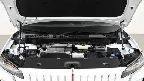 红旗HS6 PHEV 2026款 220 四驱智混版试驾，这车适合日常代步吗？