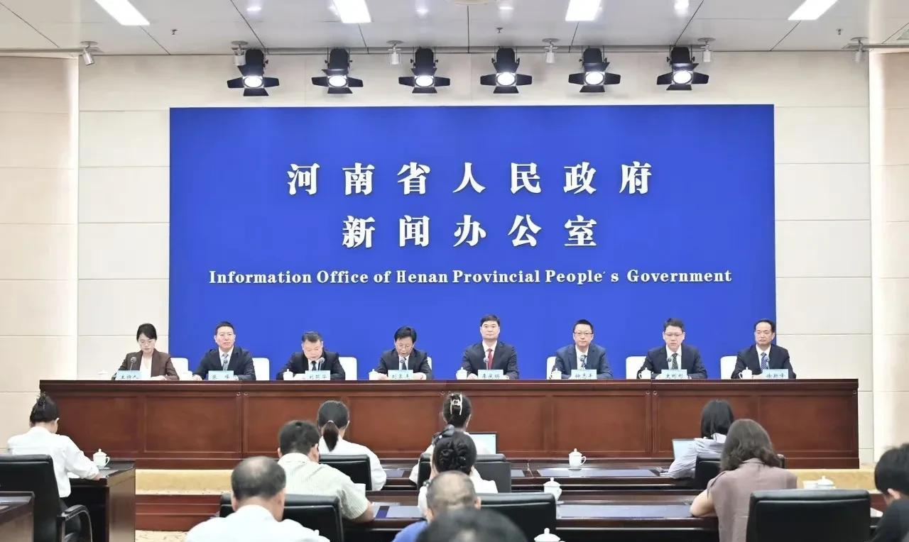 河南组建河南航港集团，希望这次别再把总部放在郑州了，而应该把总部放在周口
这个河