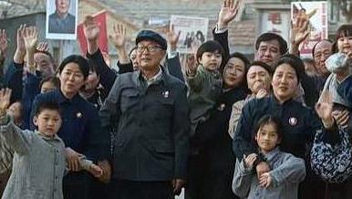 年代剧《六姊妹》43岁李健和32岁吴倩演夫妻，不出戏反而被磕到了