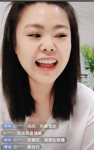 苦茶又出新剧本了！

茶姐在家没事刷手机的时候，就刷到了沈阳的外滩集市，心想闲着