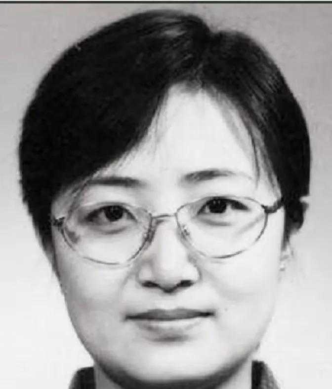 北约轰炸牺牲的许杏虎夫妇：家乡改名杏虎村，父母姐姐被特别照顾
2000年5月的一