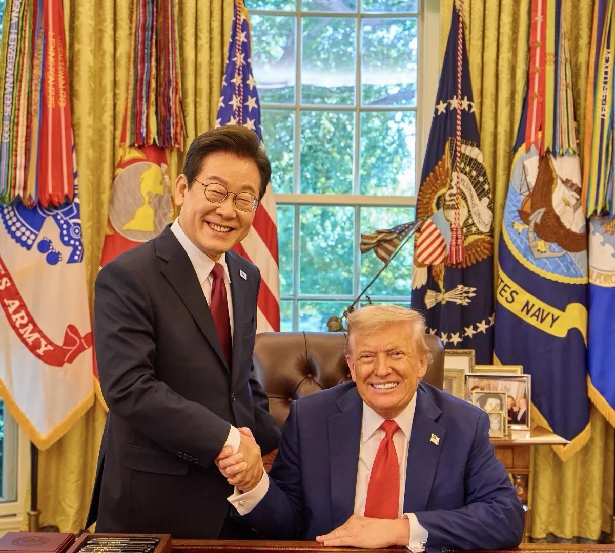 李在明亲美，无需苛责。韩国总统李在明上台后，虽然不像前任尹锡悦那样奴颜婢膝，但从