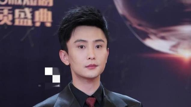 红毯盛宴再次开启，短剧演员大显风采，众星云集引发热议！