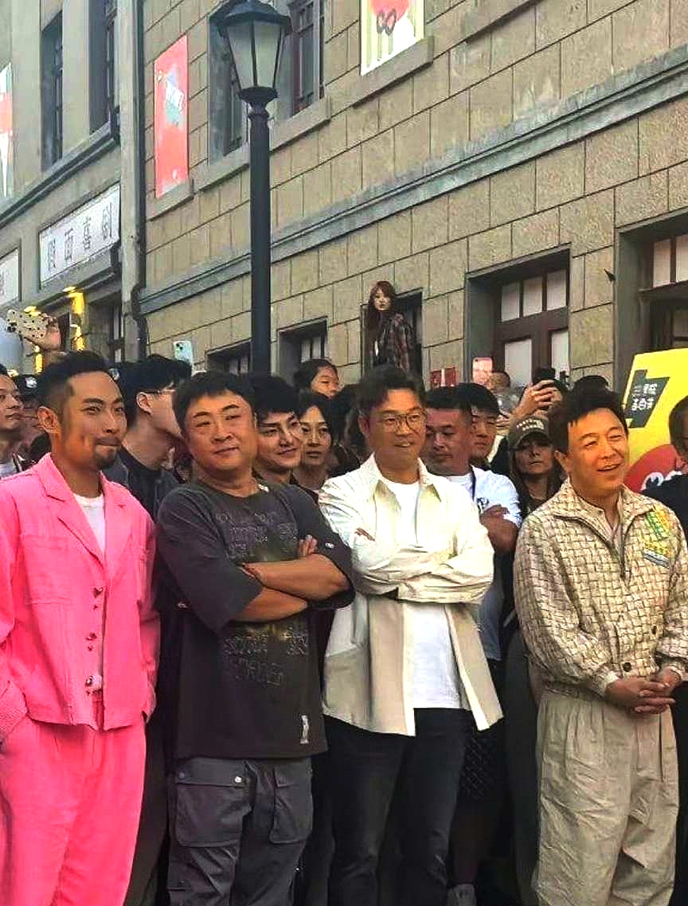 这么一看，好像就能明白为啥香港没人追星了