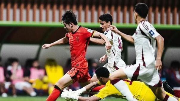 U20亚洲杯首轮：国足小将首胜，后续挑战几何？