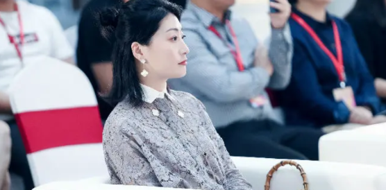在宗庆后的遗产纠纷案中，很多人都在说，如果私生子女也有继承权，那要婚姻干什么？