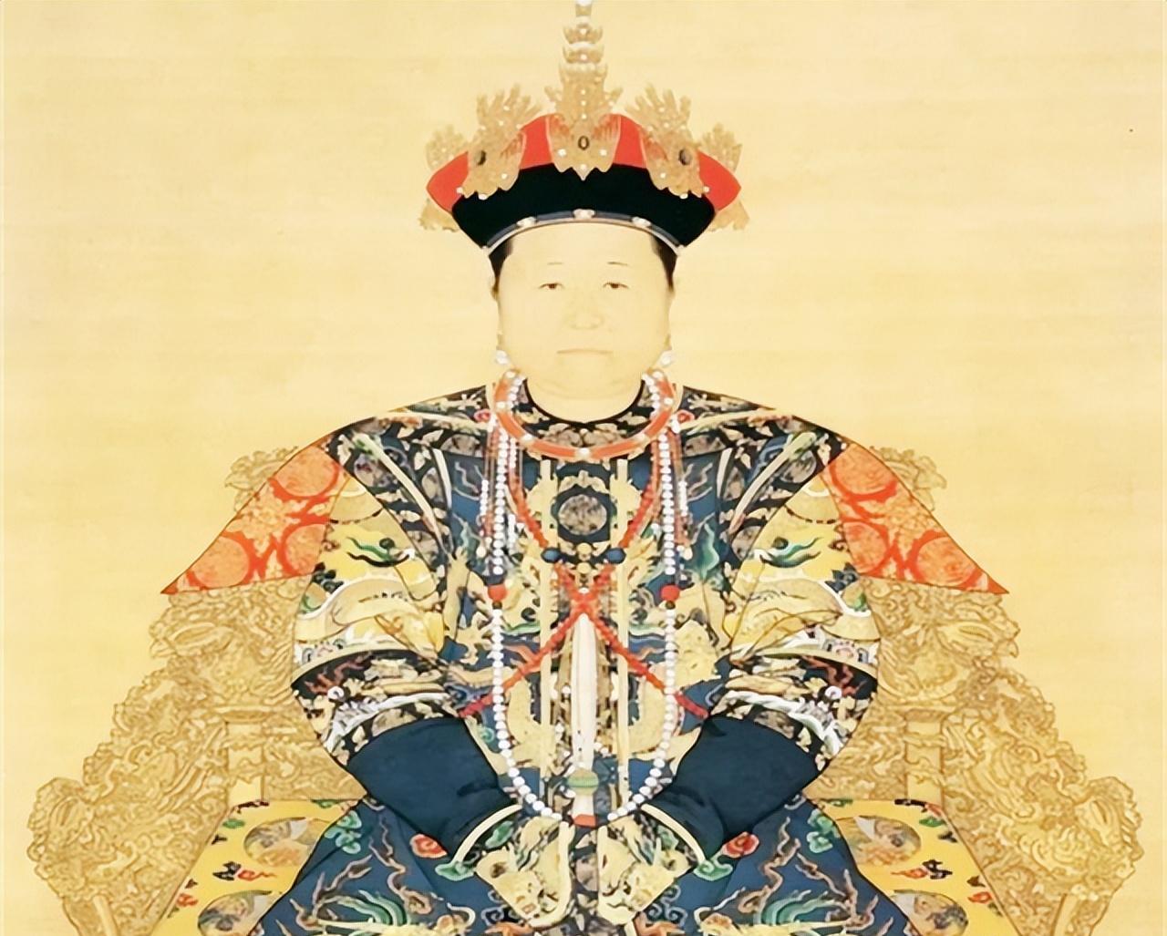 1687年，孝庄病逝，康熙痛哭，下令拆宫。



悲恸的号哭声回荡在紫禁城冰冷的