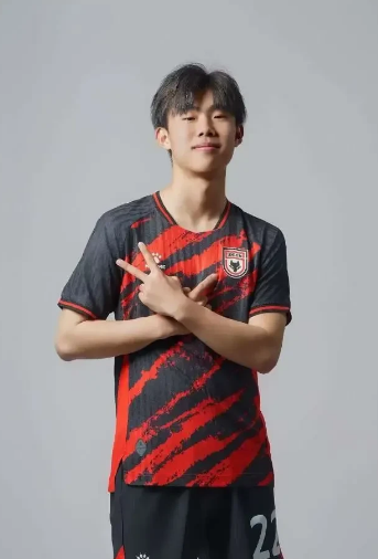 陕西联合想出成绩更换外援迫在眉睫！在被中甲副班长广西平果0比0逼平后，陕西联合的