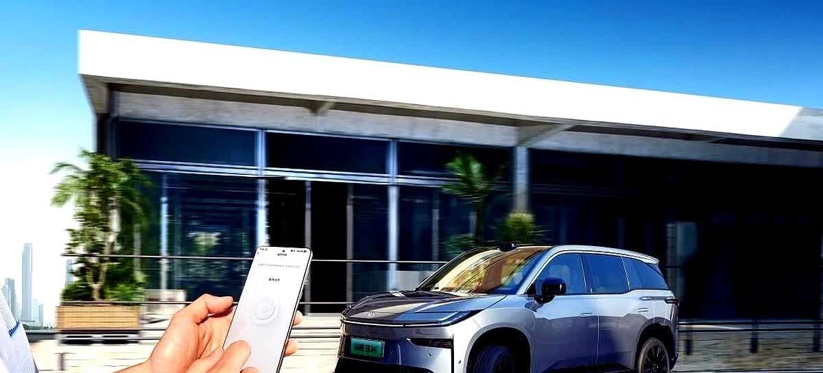你开什么车？请对号入座吧？

1、有钱的人——开奥迪

2、没钱的人——