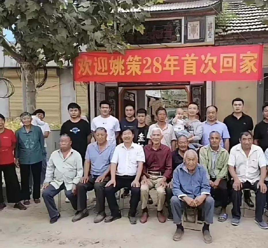 今天有网友私信我说，假证宽证件为啥都不像真的？这让我联想到最近网络上关于某些证件