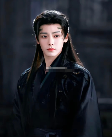 看完了《逍遥》
真的给我气冒烟了
最让我意难平的不是三只大妖，而是
​侯明昊饰演