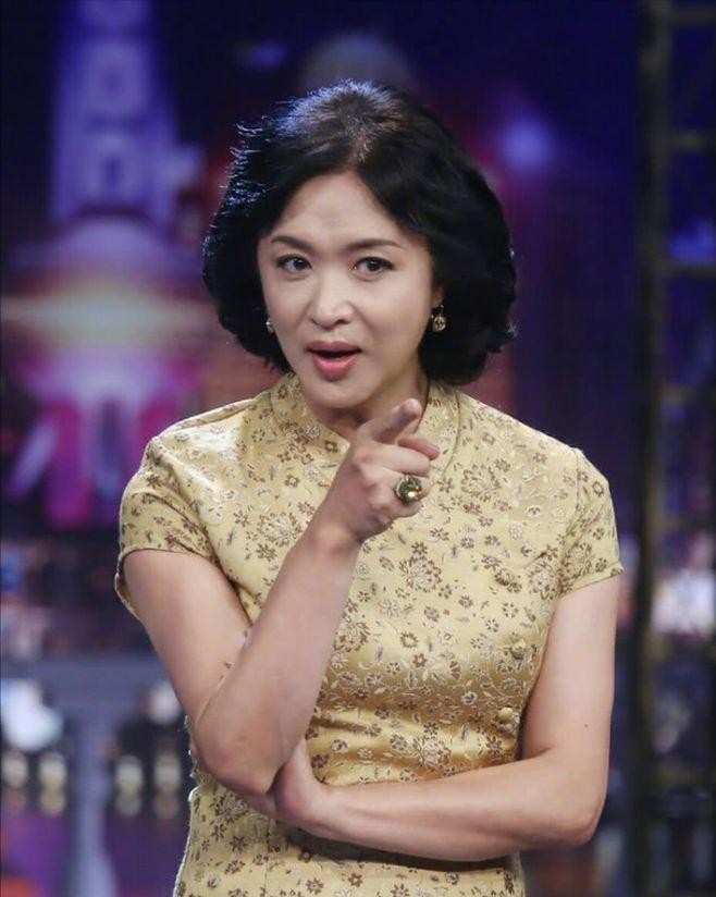 金星演出取消引发争议



金星“翻车”了？曾经的“毒舌女王”如今口碑崩塌，演出