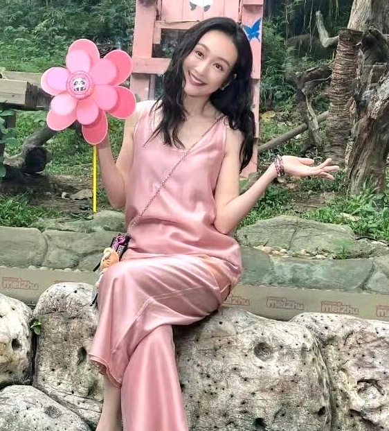 王鸥生完孩子确实老了好多 ​