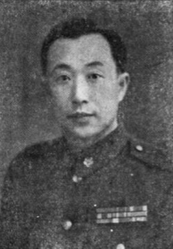1950年，逃到台湾的李弥坐起了冷板凳，整天无所事事十分无聊，突然有一天，他接到