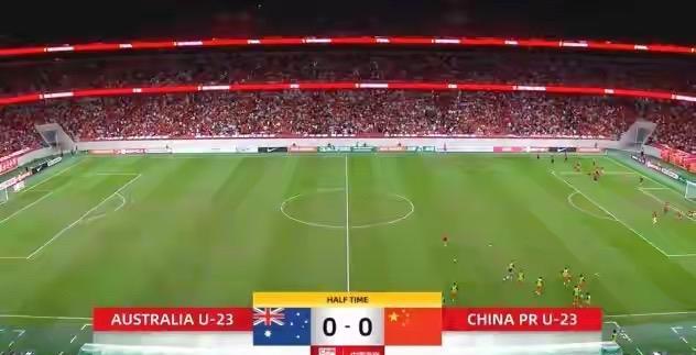 U22国足守平澳大利亚队，完成2025年中国足球任务：
一、U17国少打进世少赛