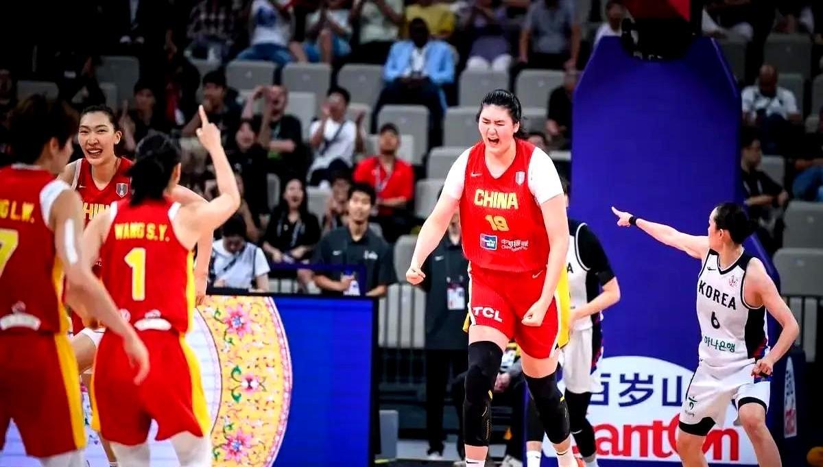 中国女篮的无解阳谋，藏着致命弱点。
别光看赢球，这套打法可能打不了硬仗。
很多人