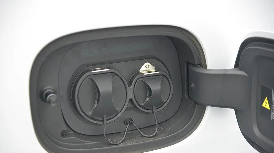 比亚迪夏：量大管饱还便宜！首款MPV怎么样？