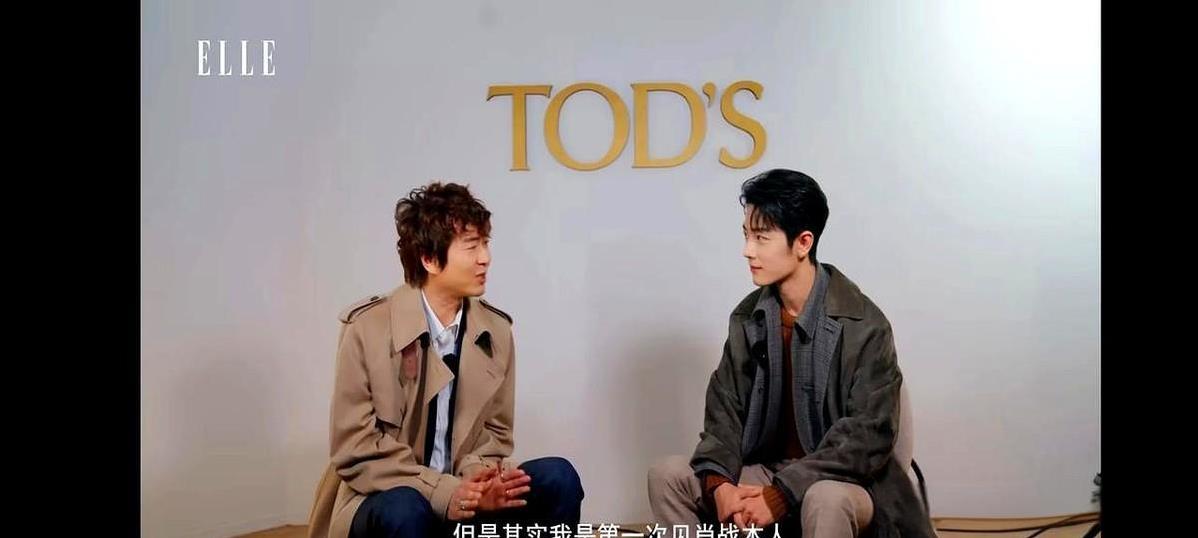 肖战真人到底有多绝？
《ELLE》主编初次见面就被“暴击”！
谁能想到这位顶流男
