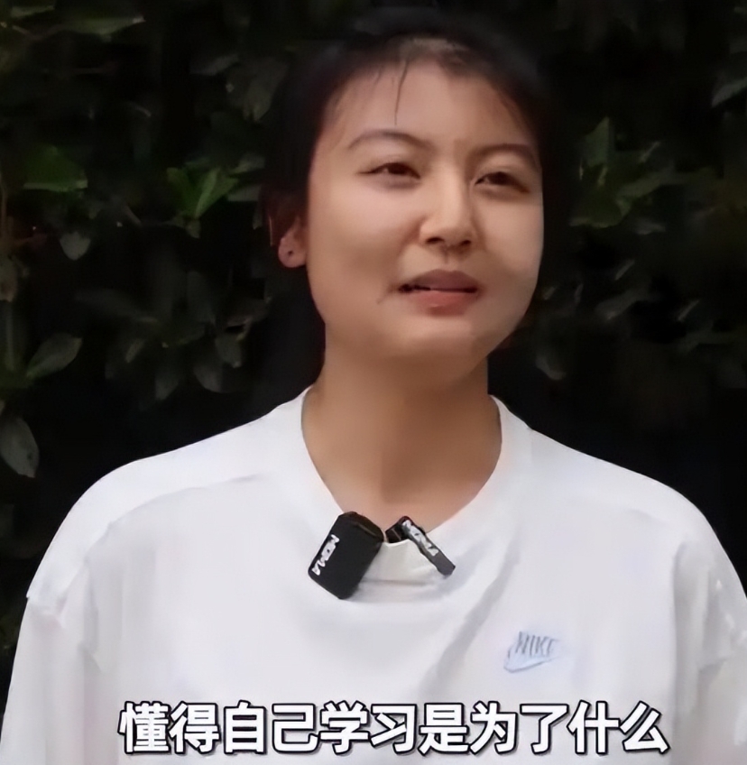 724分寒门状元刷屏，不补课不熬夜，她的12万字错题本让全网破防
