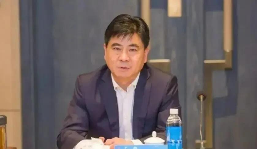         越是到基层，抱团取暖、裙带关系越是明显，徐州一个月内三名沛县籍副