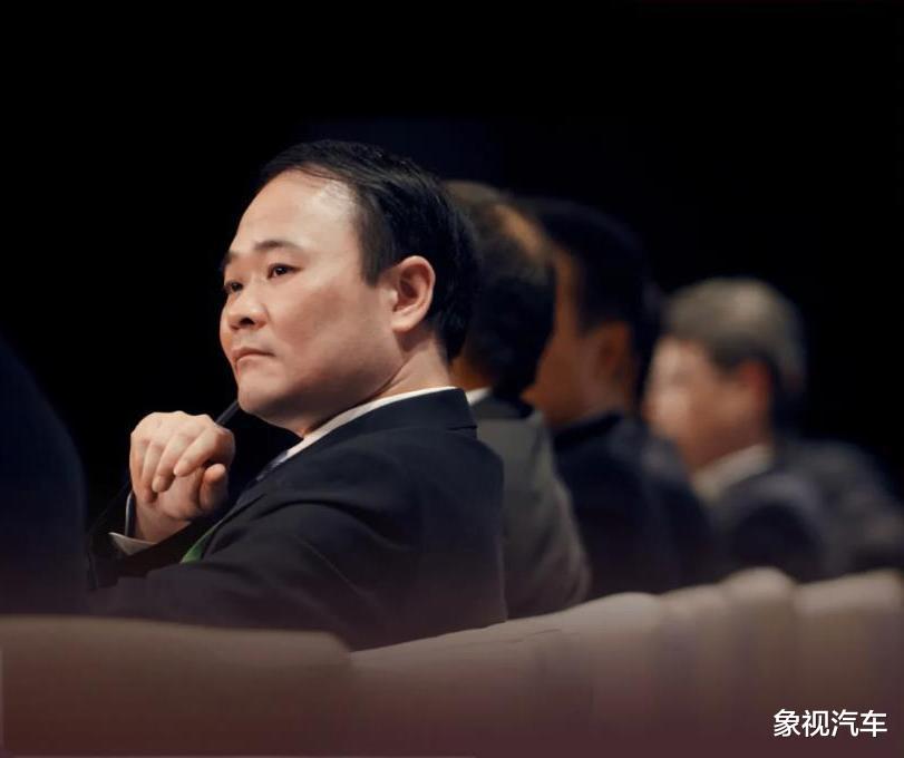 李书福再开一枪！吉利的子弹，封锁其他车企退路