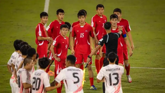 据日本媒体消息，日本足协20日已经将朝鲜U17球员在赛前握手环节击打日本球员的视