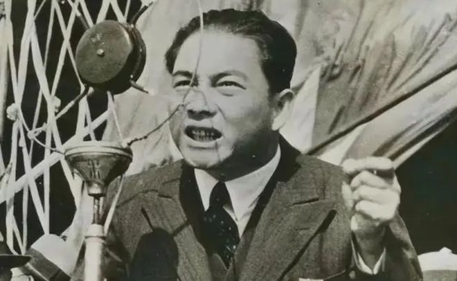 1943年冬，汪精卫病重，他的妻子陈碧君找到了民间神医刘一贴，终于，躲过了戴笠5