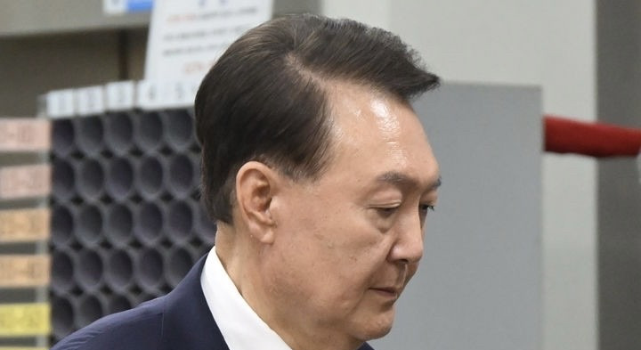 尹锡悦难逃牢狱之灾短期出不来











天呐！尹锡悦这是要凉凉的节奏