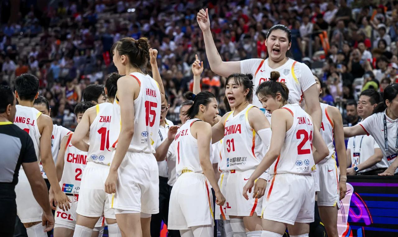 —— 杨舒予出战36分钟，投篮12中6得到19分1篮板4助攻1盖帽。