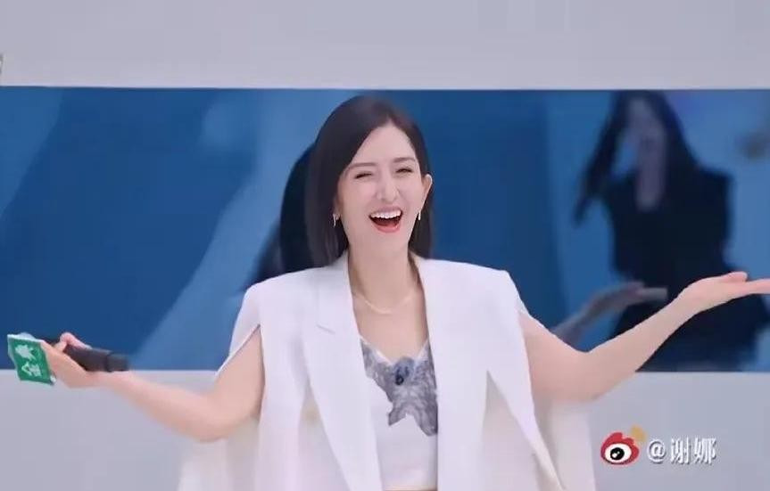 谢娜接棒乘风黄晓明缺席











天呐！《乘风2025》见证人居然换