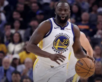 NBA常规赛，勇士对阵国王。
据报道，勇士内线德雷蒙德-格林（肋骨）不会出战本场