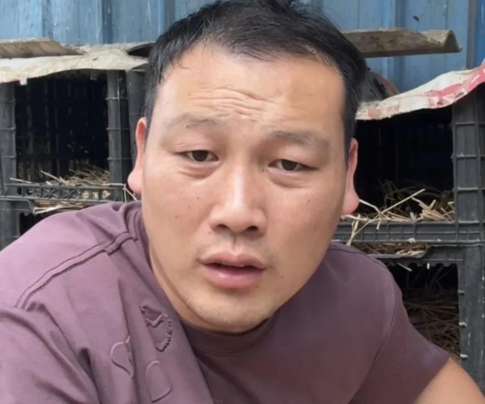 小乡村故事！这事情听起来够乱的！



谢大飞和高锐，这对年轻夫妇，原本打算用取