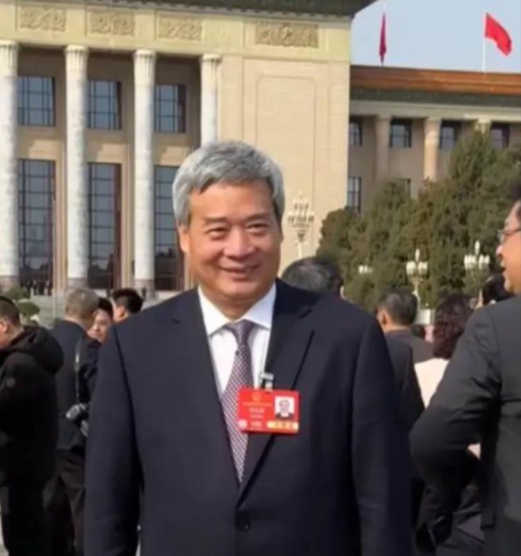 万万没想到，这次大会最扎心的提案！不是就业，不是养老，而是看病贵的情况，中医界代