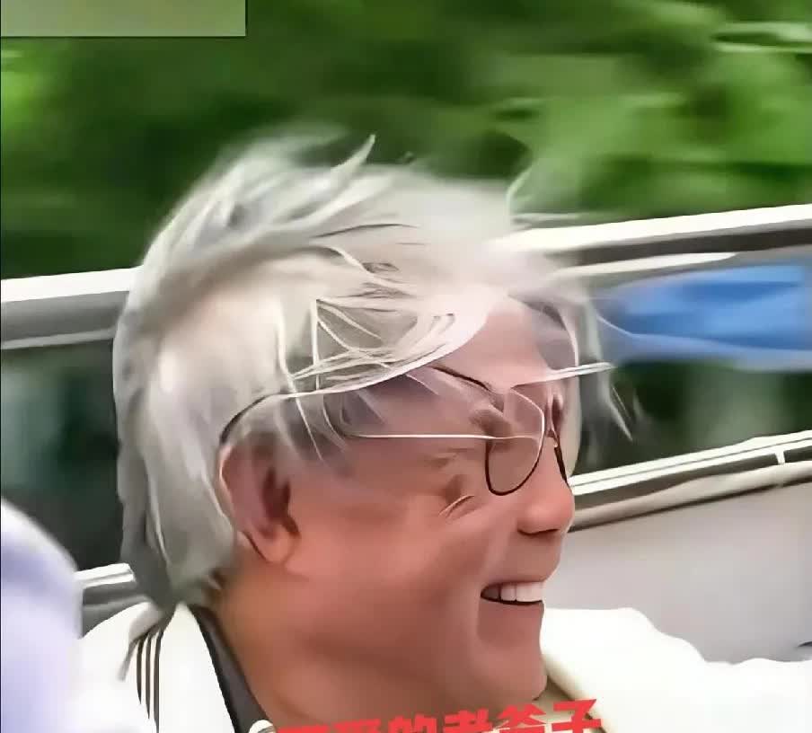 这才是该点赞的人

霍家爱国：就是砸锅卖铁，也要守住海上国门！78岁的霍老爷