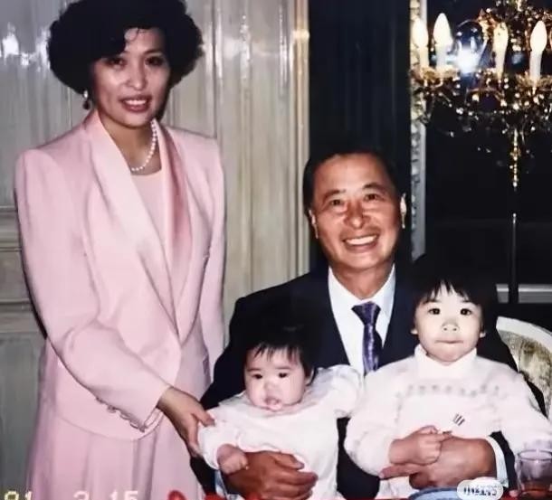 李兆基前妻刘惠娟的人生经历





嫁入豪门，是多少女孩子的梦想？可这豪门阔太