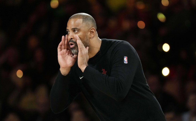 乌度卡怎么能把球队的进攻调教成这样的？队里除了阿门没篮，其他人多多少少都有点进攻